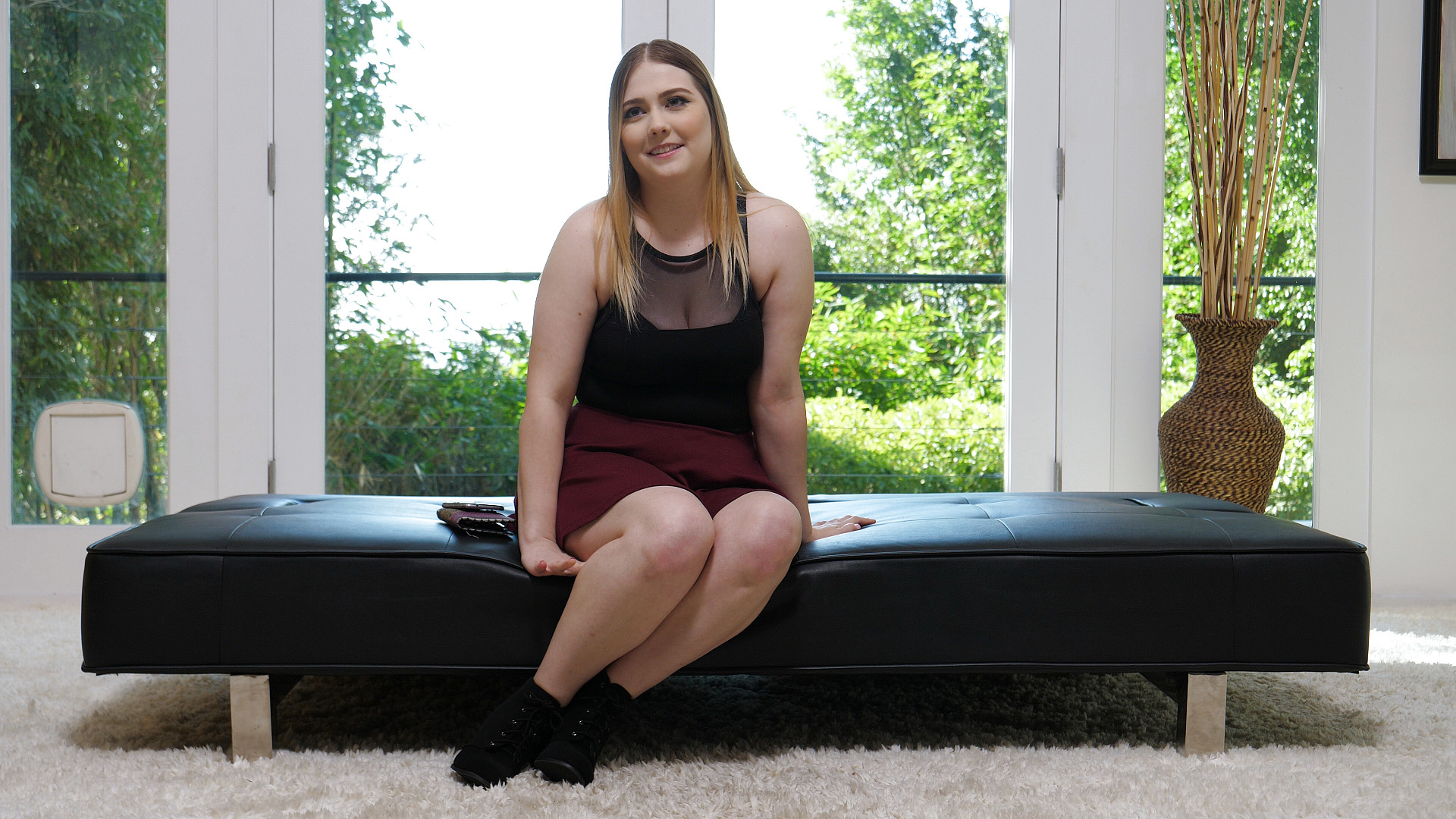 Mike Sent Over A Thick White Girl For Chris