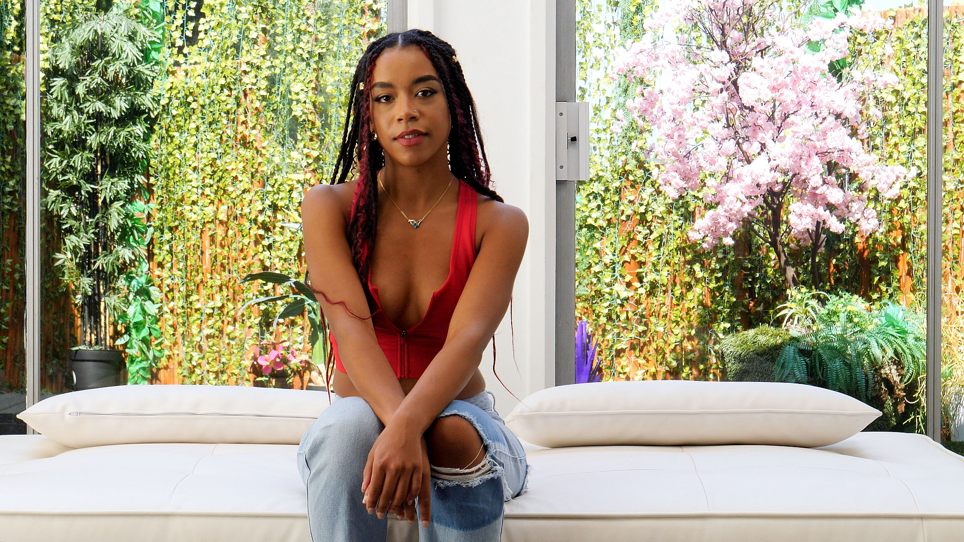 Juicy Ass Tries To Make It Into A Rap Video