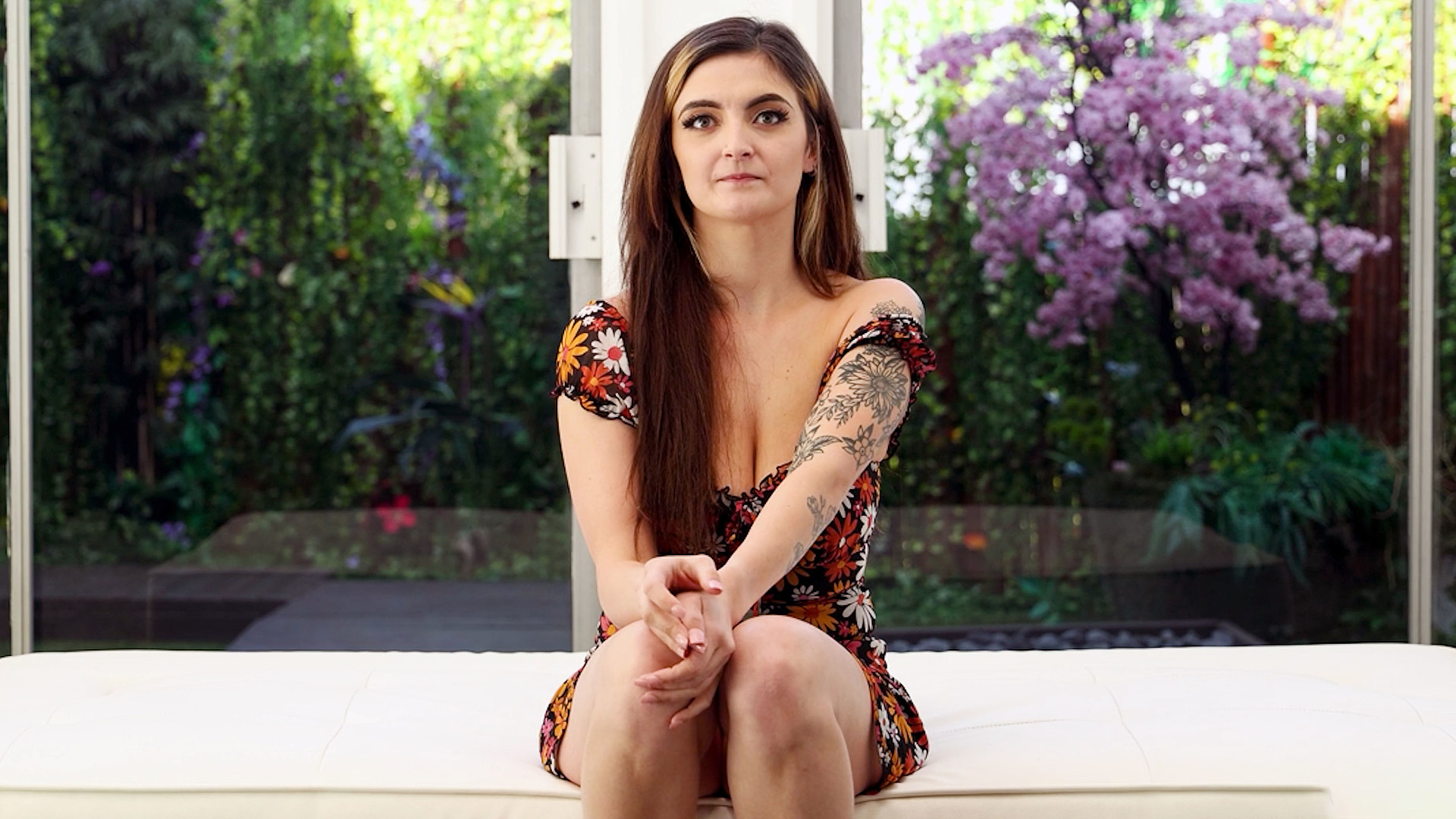 25 And Busty With A Magical Personality