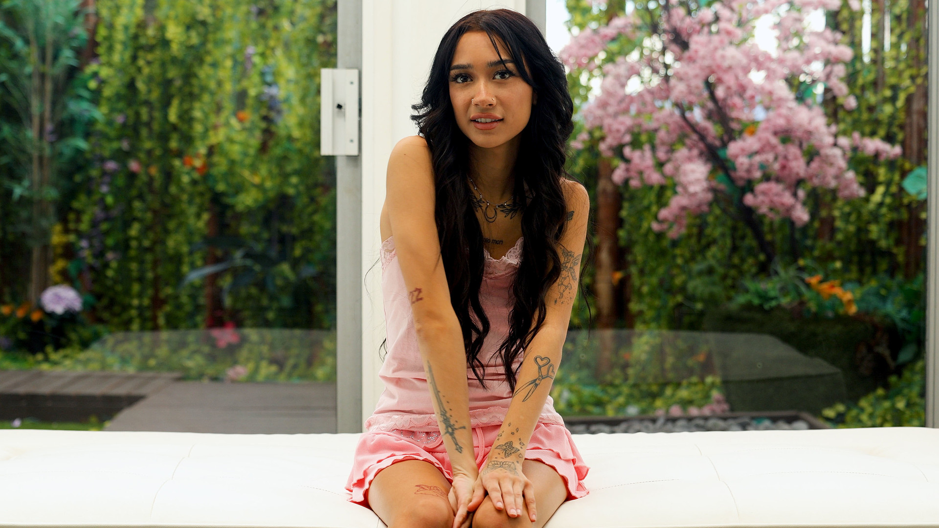 Slender Girl Orgasms Hard